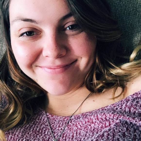 Meet your Posher, Bri - Picture 1 of 1